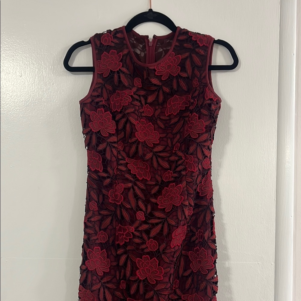 Elegant Red Floral Dress by White House, Black market size 0